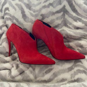 Guess red suede bootie sz 8